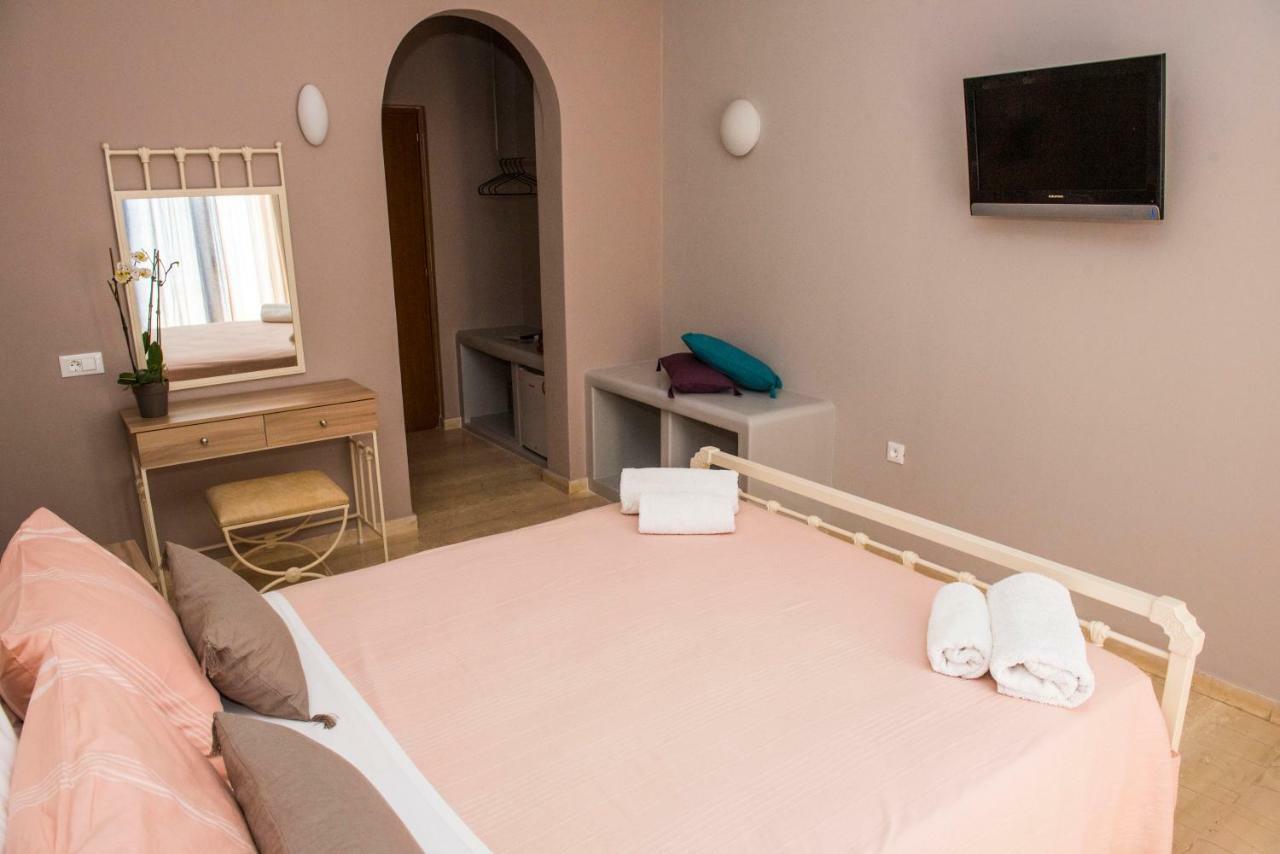 Ino Hotel Kamári Exteriér fotografie