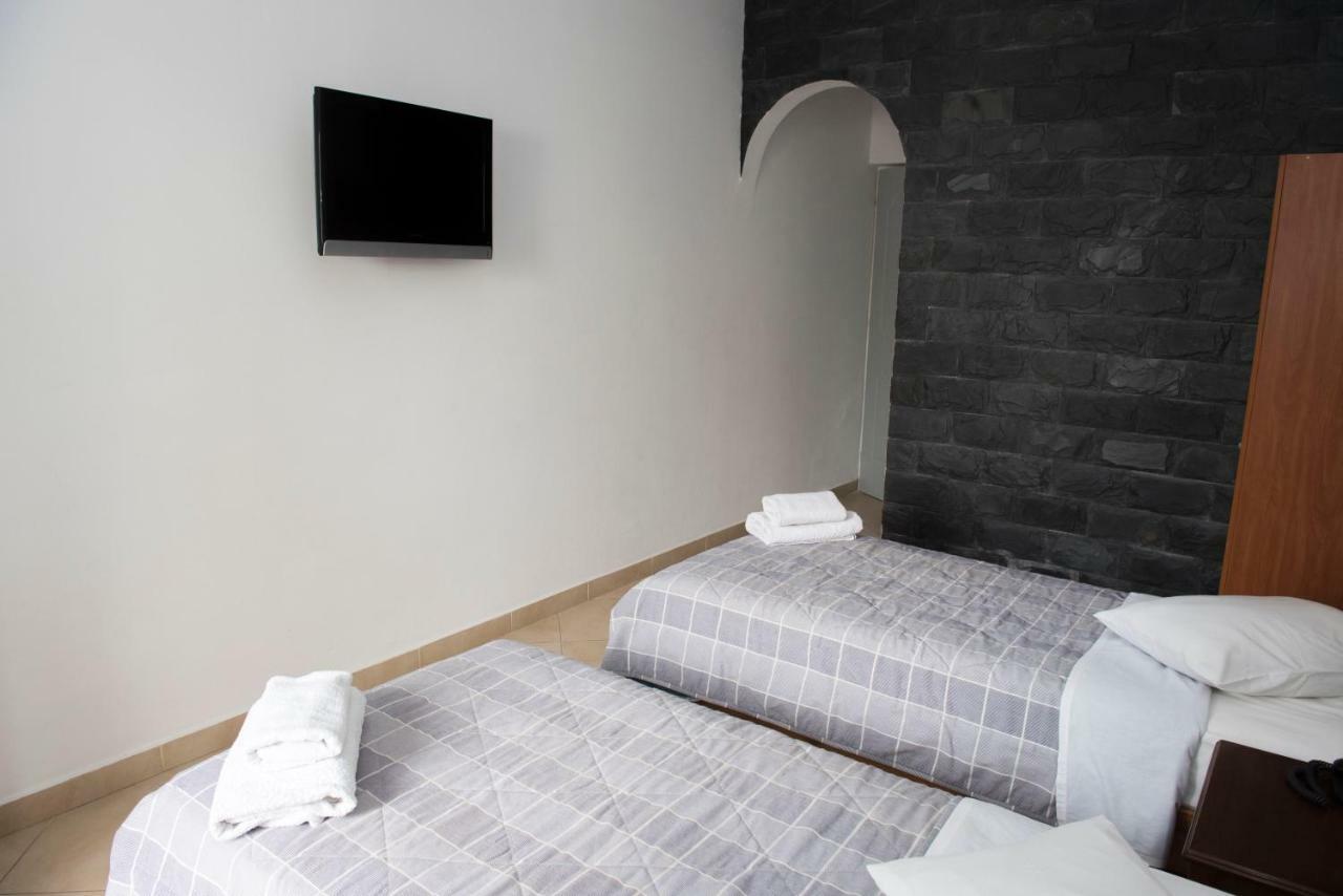 Ino Hotel Kamári Exteriér fotografie
