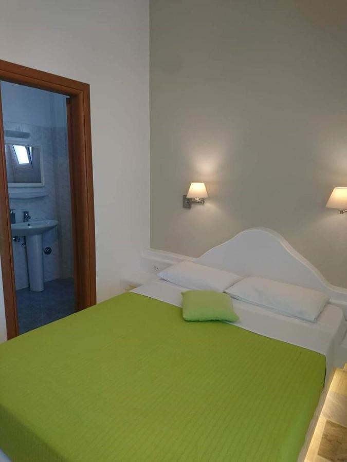 Ino Hotel Kamári Exteriér fotografie